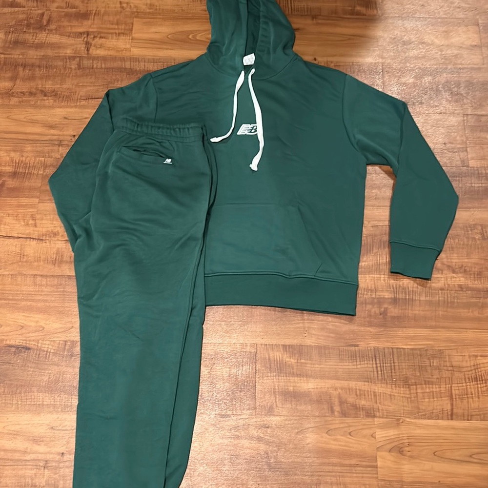 New Balance Sweatsuit